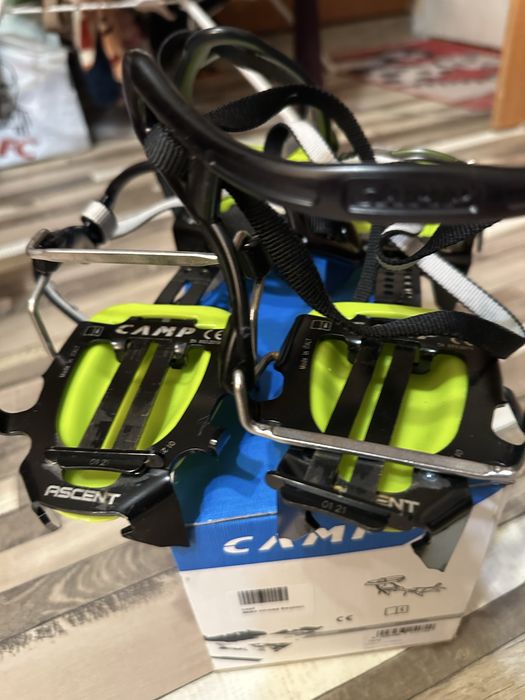 Котки за туризъм, катерене Camp Ascent Universal