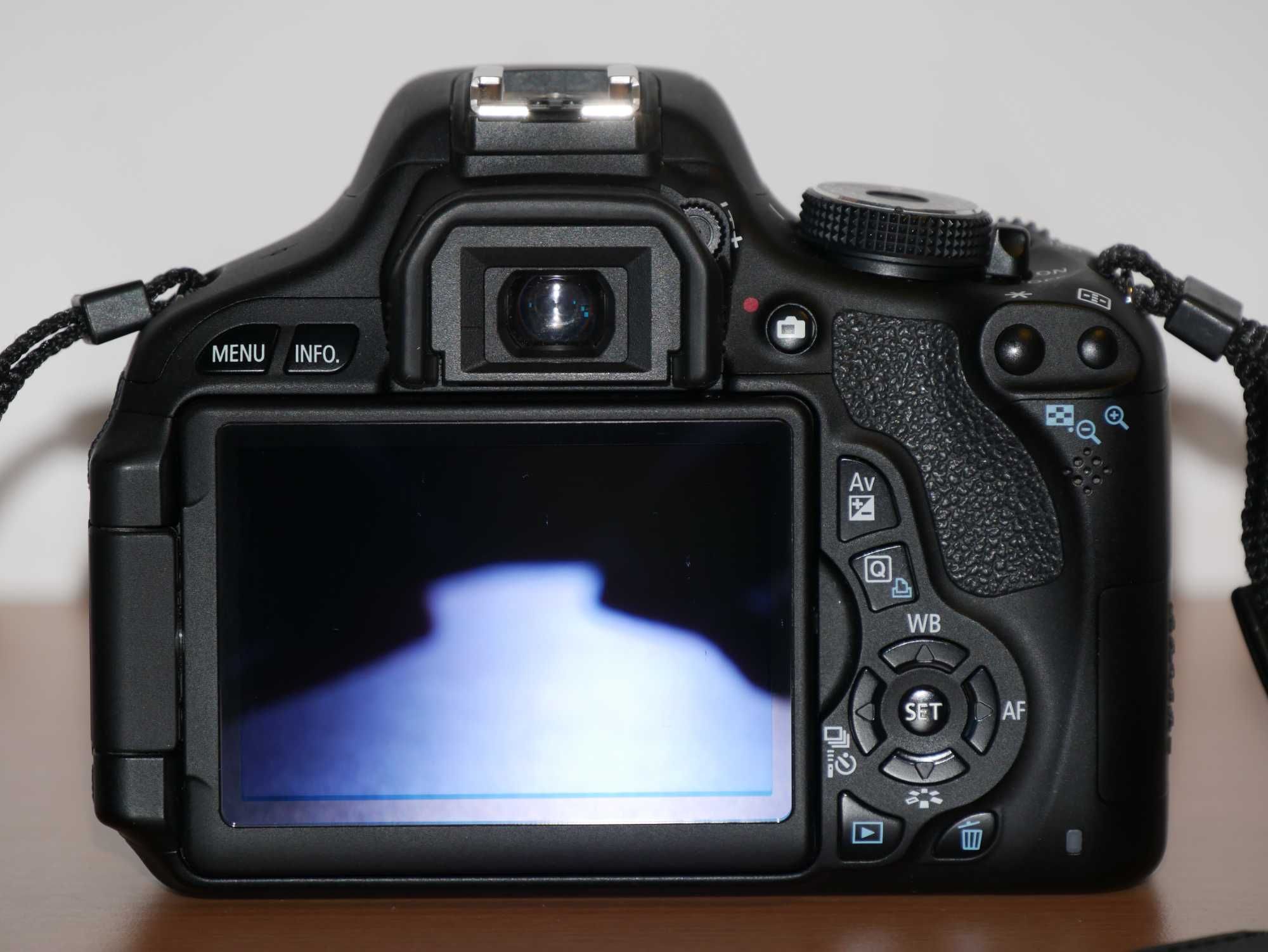 Canon 600D, + обективи EF-S 18-55mm & EF 50mm (Нов)