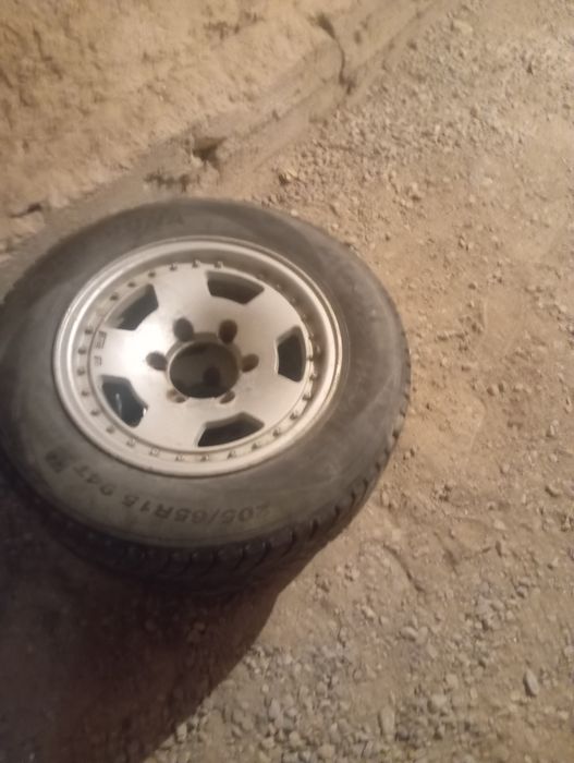 Продам шины 205 65r15 зимние 4 ш цена 70 тысячи