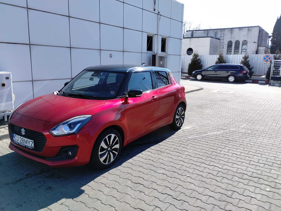 Vând Suzuki Swift 1 L Turbo Hybrid