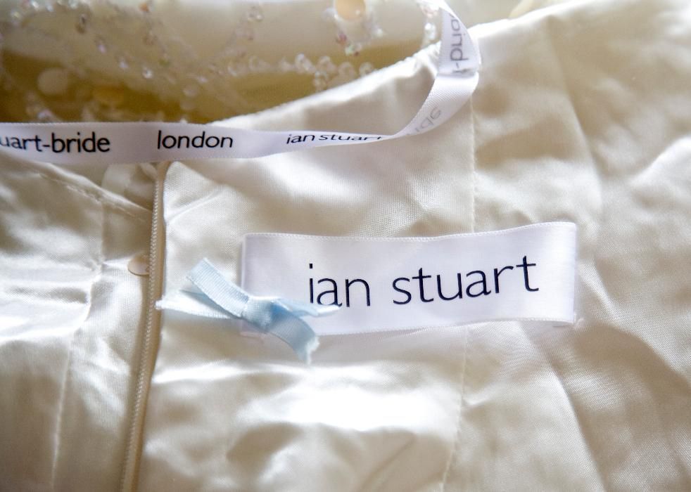 Сватбена рокля Ian Stuart