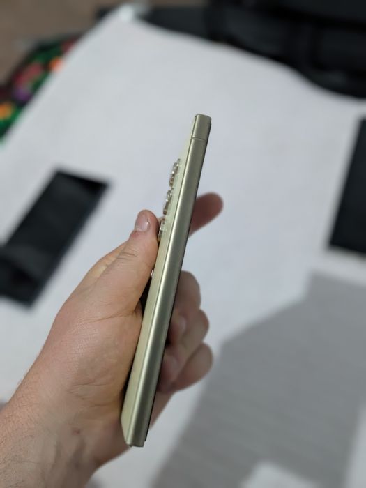 Samsung S24 ultra 12/512