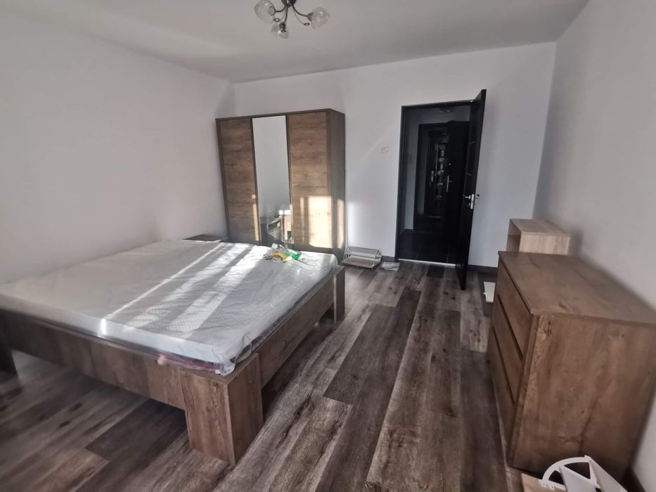 Dau in chirie garsonieră lux, 30 mp, str. Aluminei