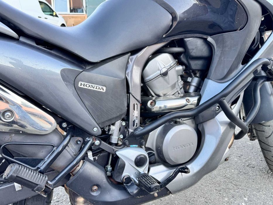 Honda Transalp 700
