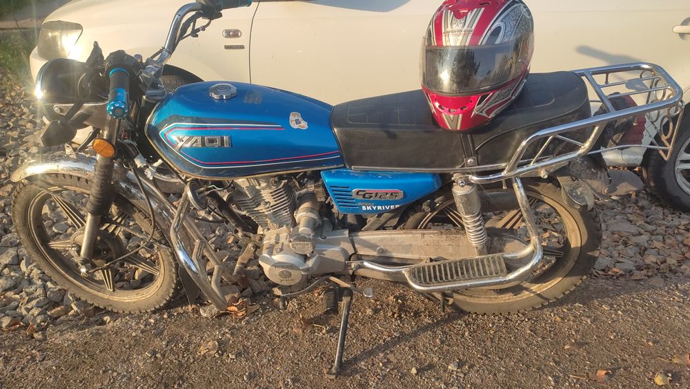 Продам мотоцикл yaqi