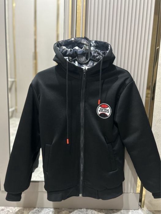 Двусторонная курткы