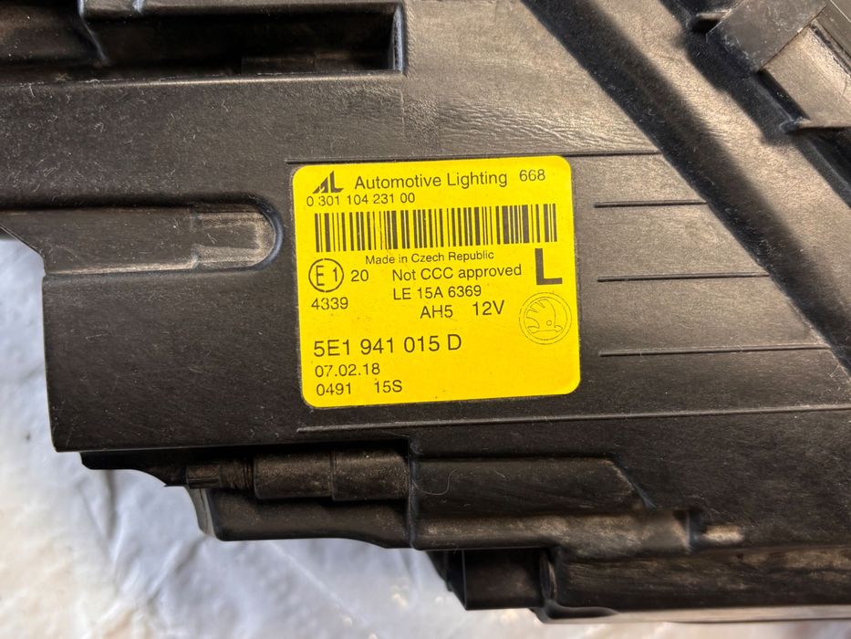 Комплект фарове Skoda Octavia 3  LED