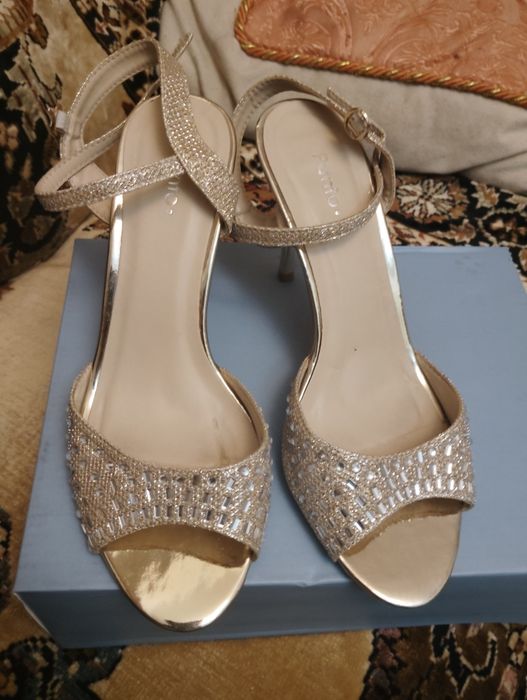 Очень нежные босоножки