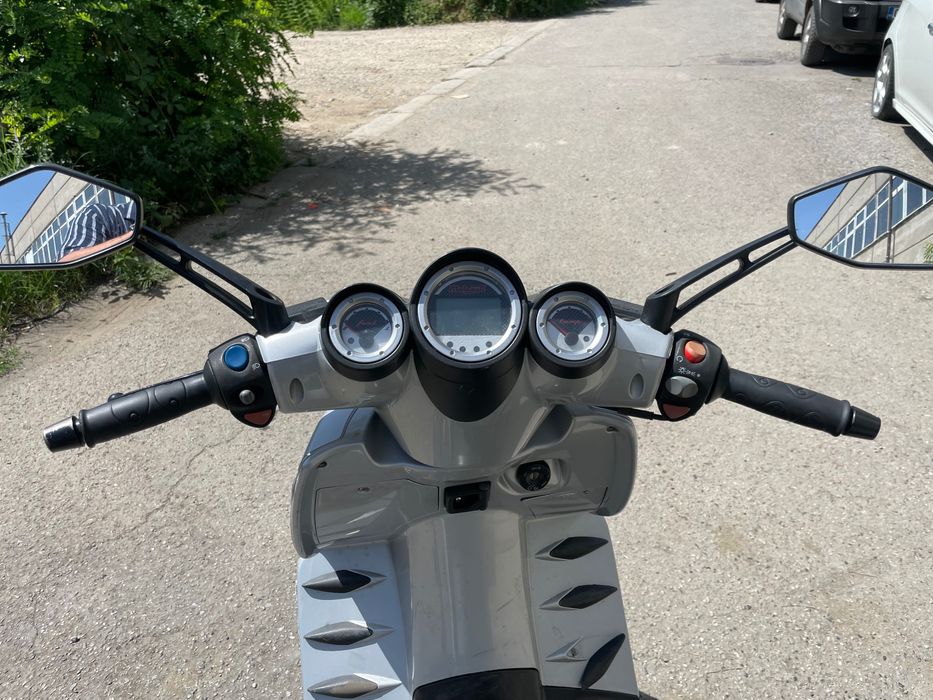 Malaguti Phantom max 250 На части