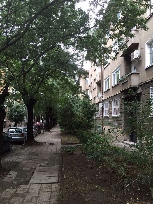 ТОП ЛОКАЦИЯ!  Предлагаме ви тристаен апартамент в кв Лозенец