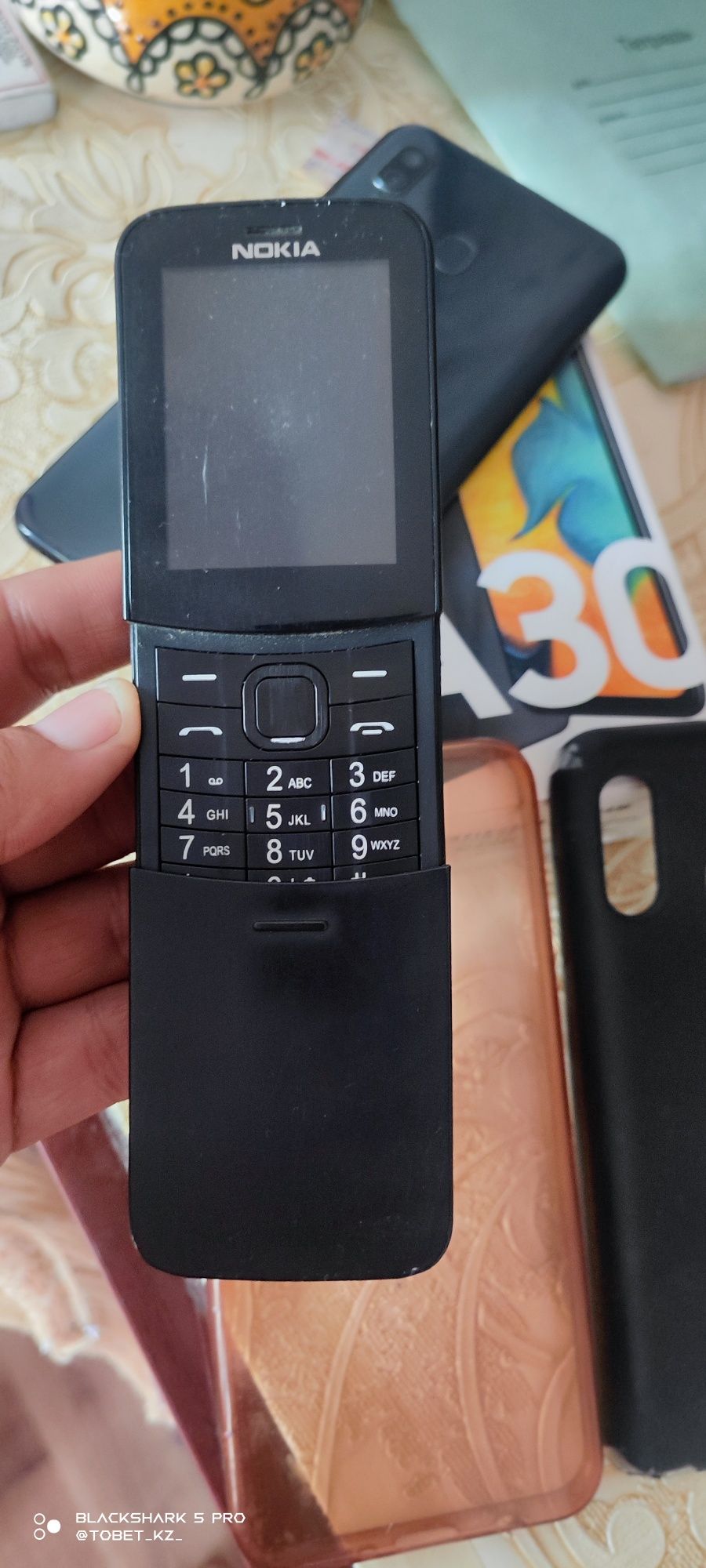 samsung A30 и nokia 8110