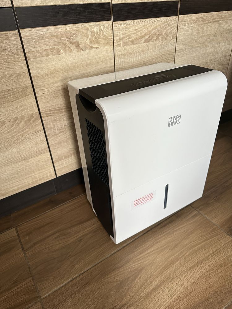 Dezumidificator Star-Light DHM-3055W /30L/24h