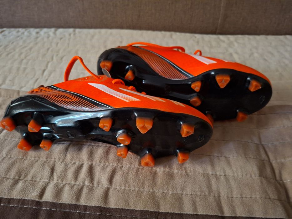 Vând Ghete de fotbal Adidas F50