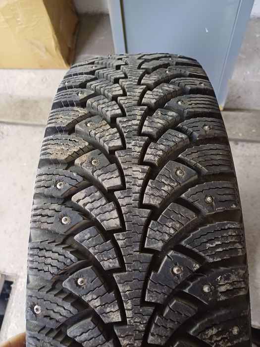 Зимние шины шипованые