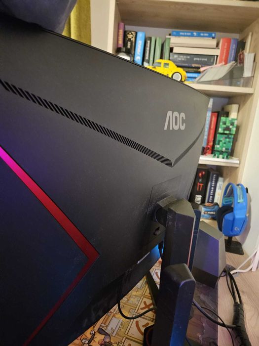 Monitor Curbat Gaming LED VA AOC 31.5", FHD, 240Hz, response time 1ms