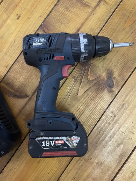 BOSCH 18 V-EC filetanta bormasina cu acumulatori 18v