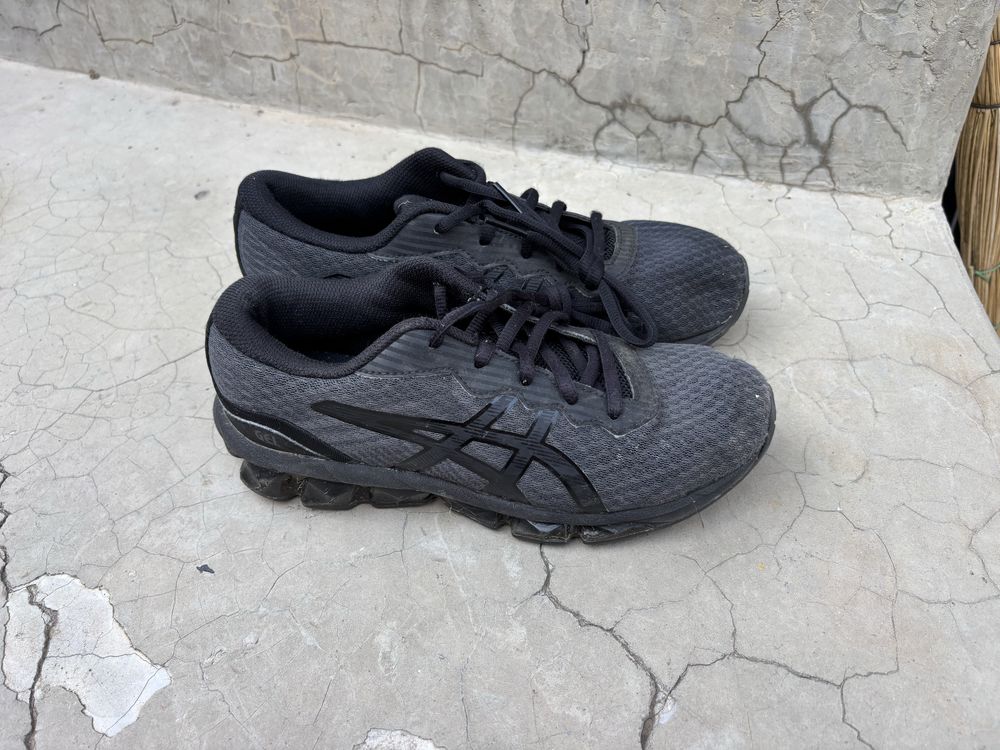 Обувки Asics