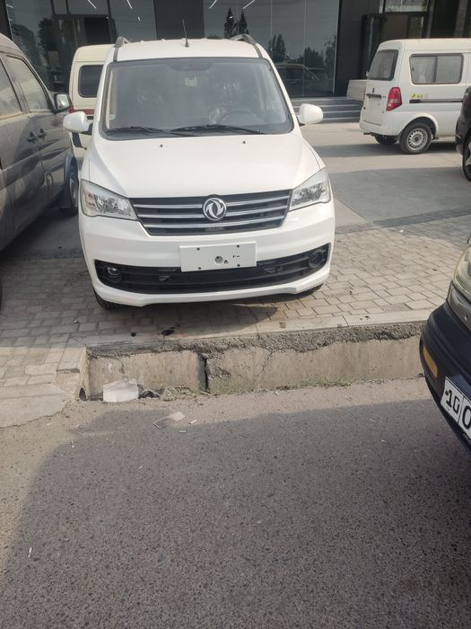 Fengon 330 yangi oq rang