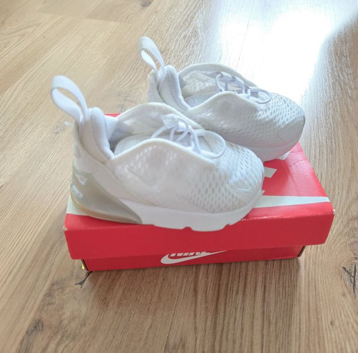 Nike Air Max 270 бебешки маратонки