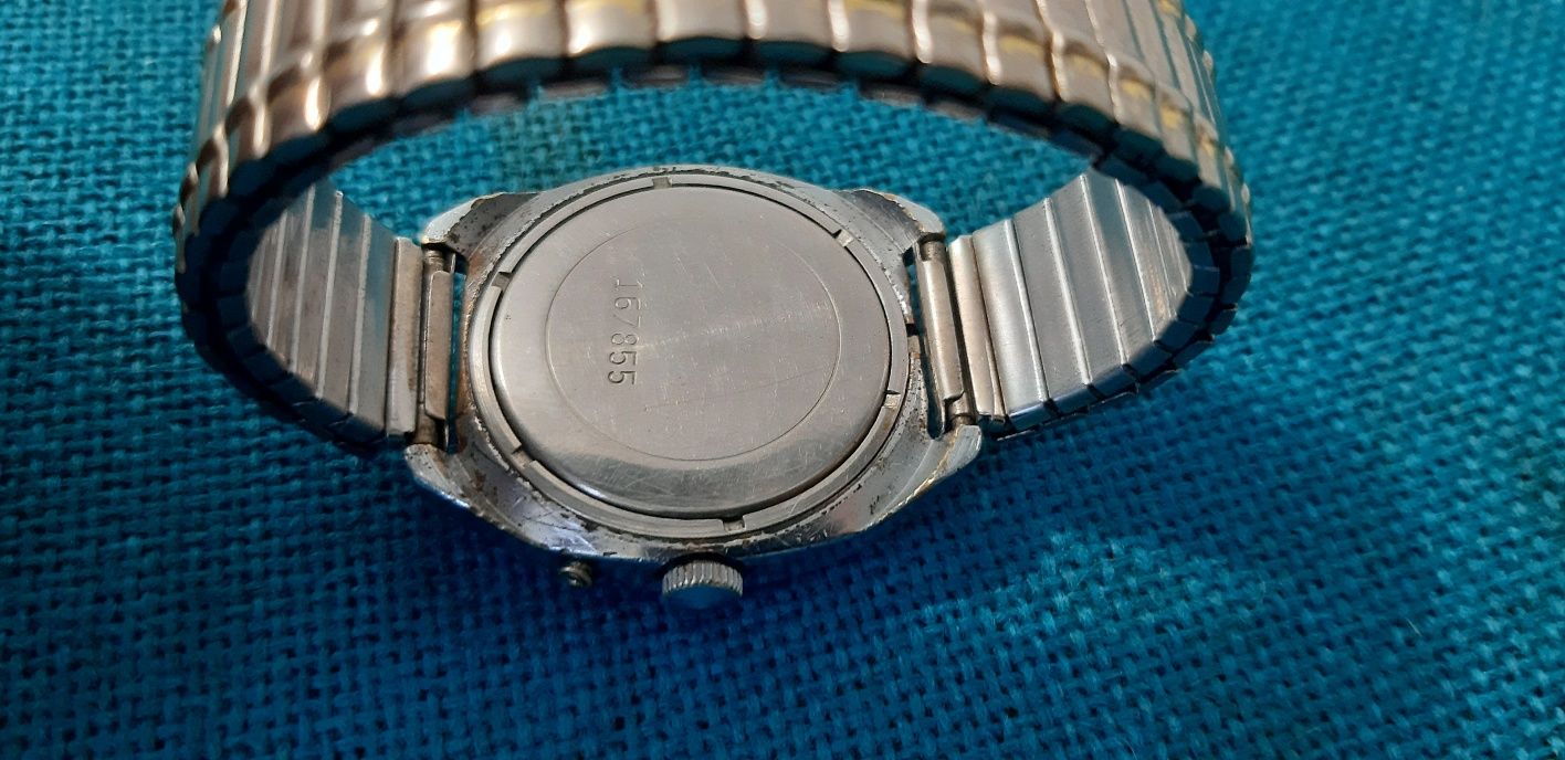 Стар Руски механичен часовник Слава Олимпиада Москва 80