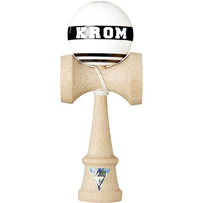 Kendama Krom Strogo White, noua