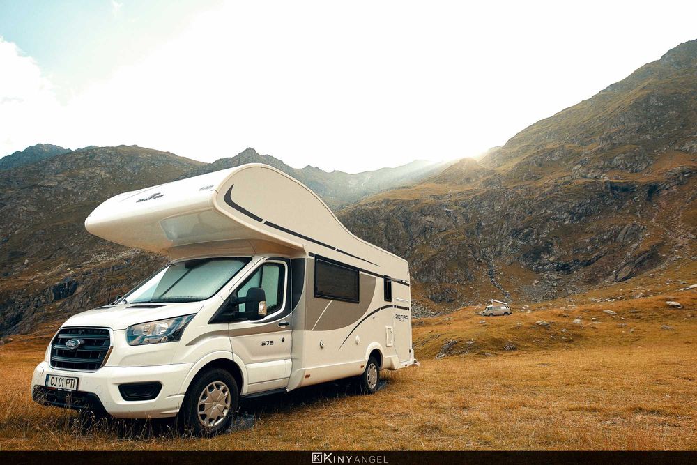 Inchiriere autorulota pentru 6 persoane cu preluare din Cluj Napoca