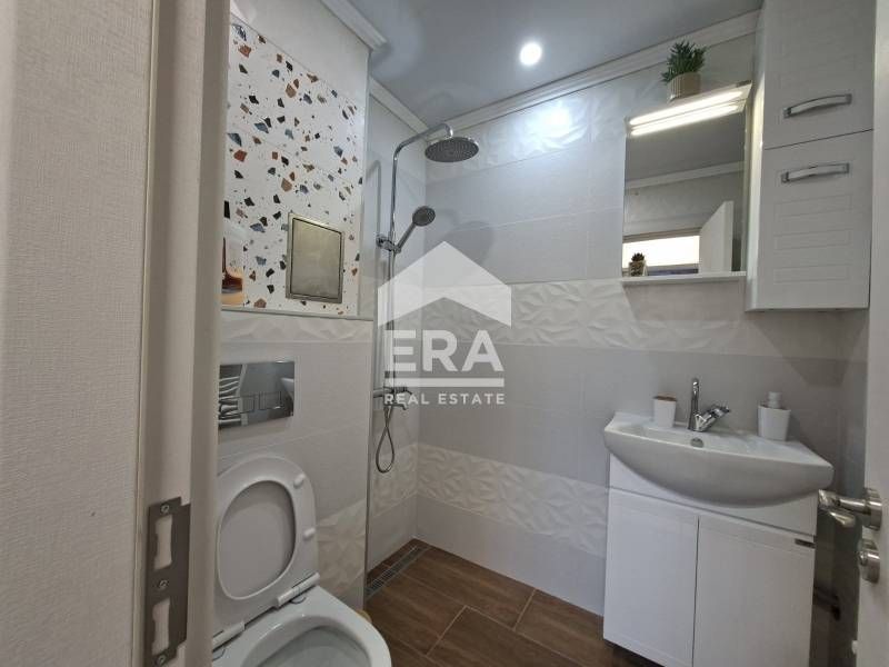 Дава се под наем Двустаен апартамент в Плевен, Широк център - 54 кв.м за 348.84 € - Снимка #5