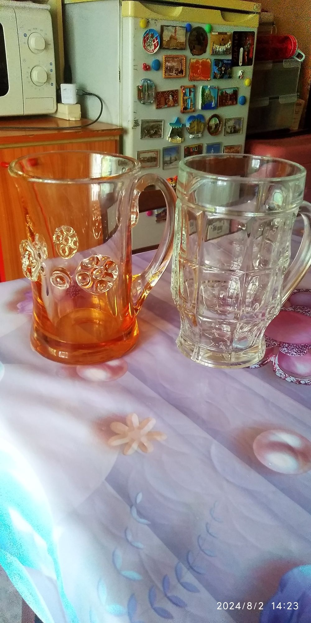 Бокалы и фужеры.