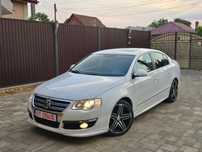 Volkswagen Passat 2.0TSI 200CP R-Line Automat DSG TRAPA Piele