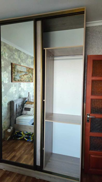 Продается шкаф купе