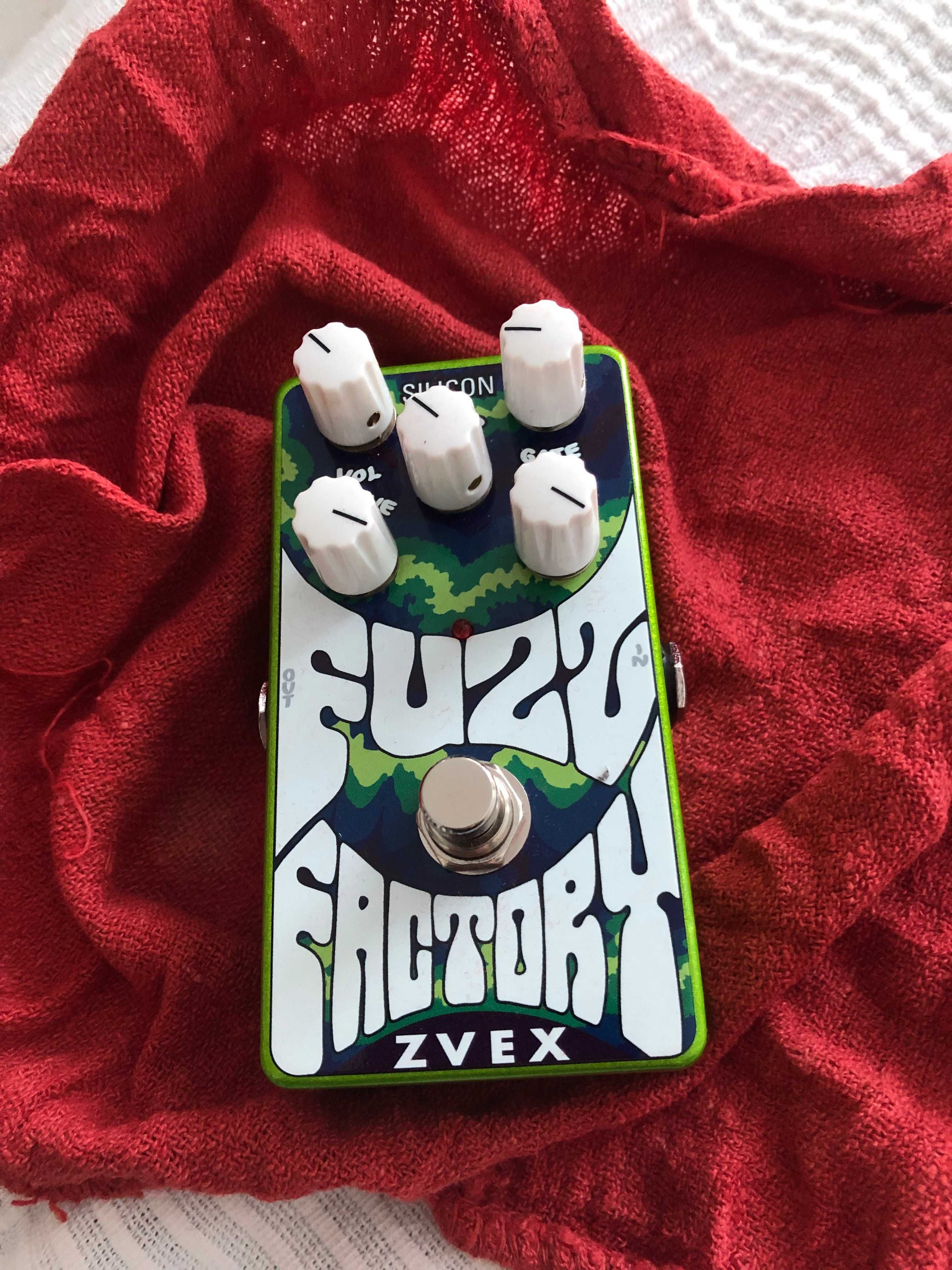ZVEX Silicon Fuzz Factory Ефект за Китара