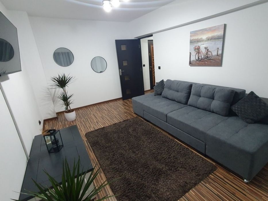 Apartament 2 camere de închiriat pe termen lung (minim 1 an)