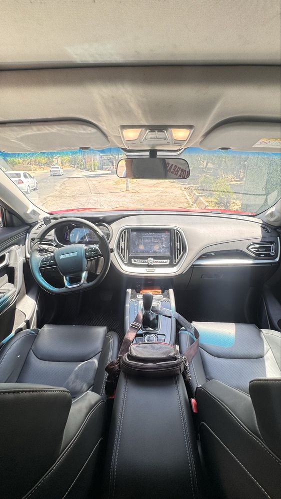 JeTour x70 sotiladi