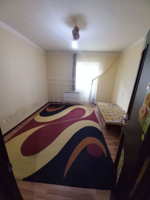 Motrid 2 xonali Sotiladi