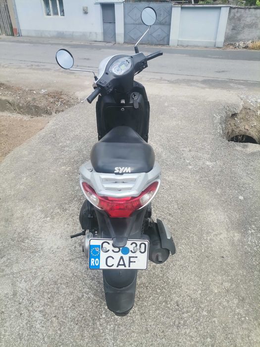 Scuter sym symphony 150