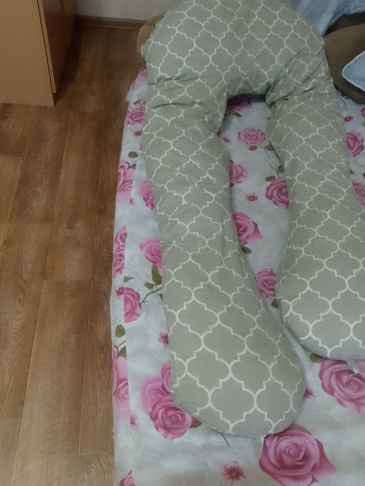 Продам подушку для беременных