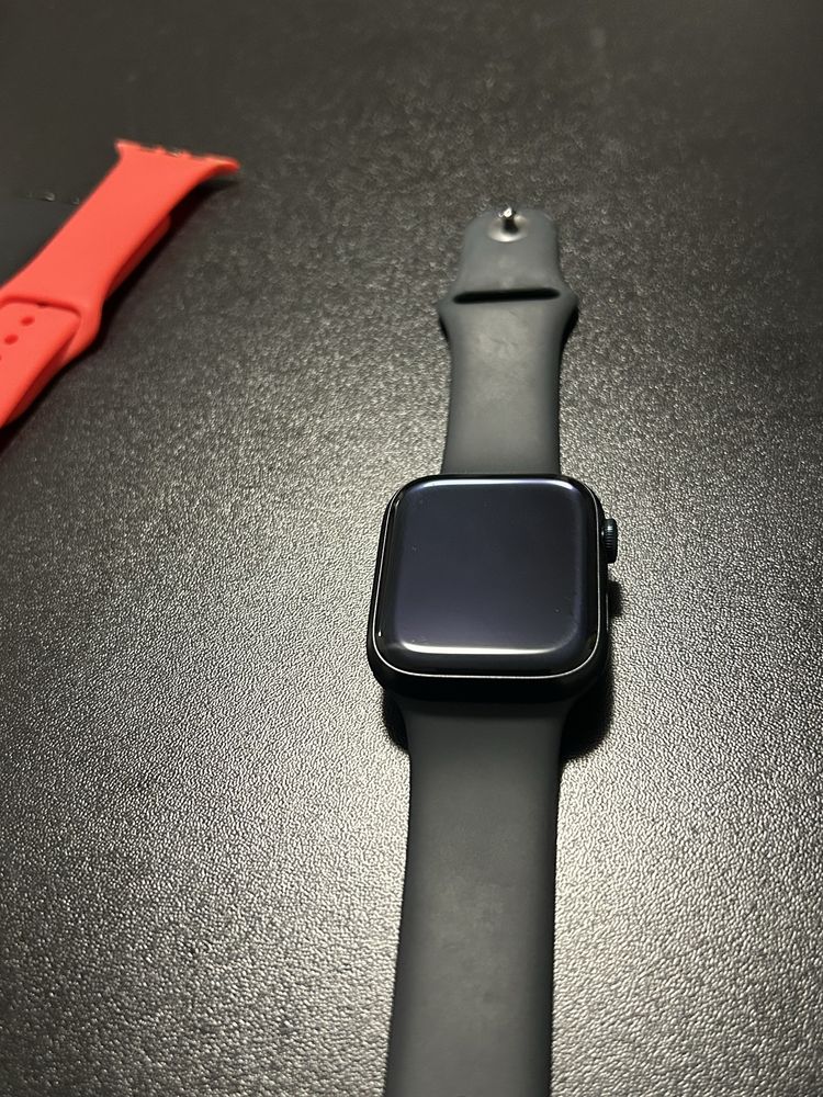 Apple watch 8 GPS