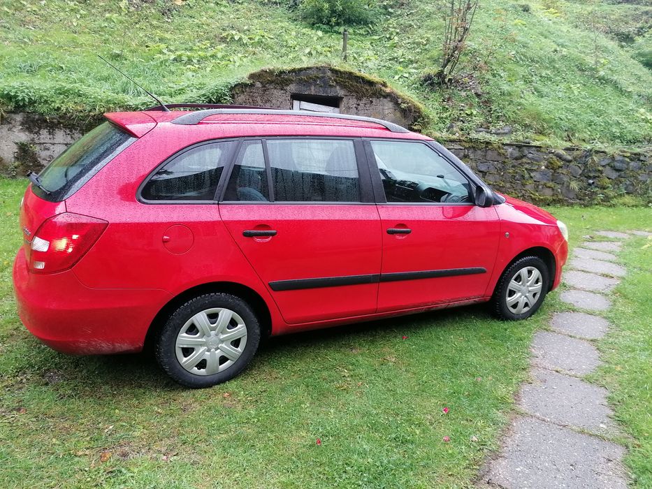 Vând Skoda Fabia