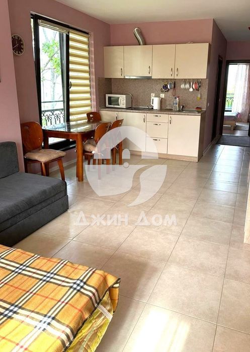 Продава се Двустаен апартамент в к.к. Слънчев бряг - 65 кв.м за 1108 €/кв.м - Снимка #2