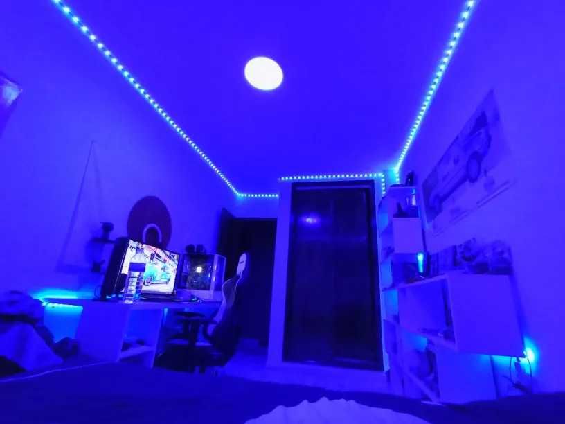 Banda Led 20 Metri Bluetooth, Telecomanda, Aplicatie Telefon