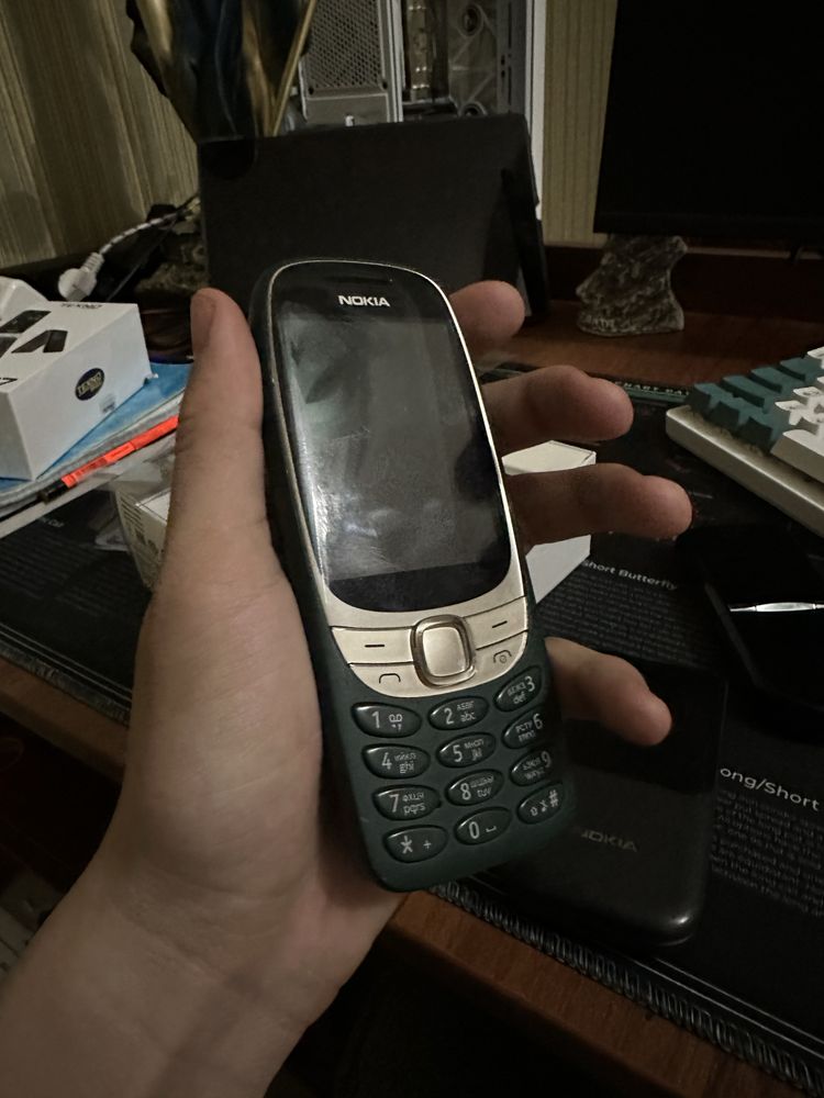 Нокия 6310 green