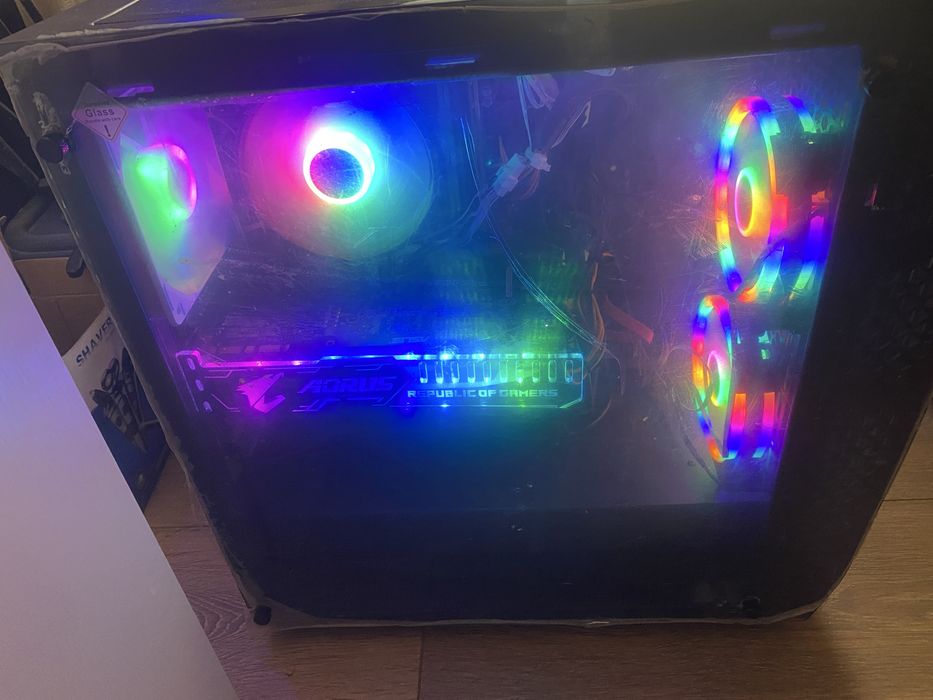 Игоровой компьютер i7 4790K, Nvidia 1050 память 8 gb. Без монитора