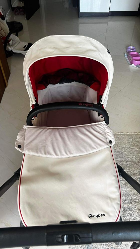 Cybex Priam Ferrari