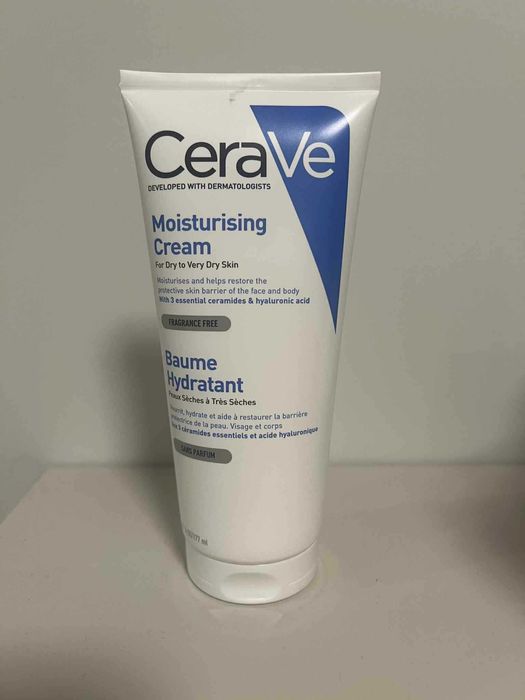 CeraVe moisturising body cream