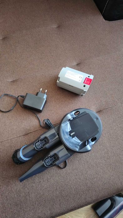 Вертикална безкабелна прахосмукачка Rowenta X-Pert 3.60