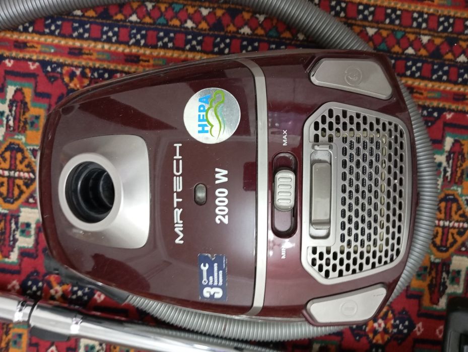 Миртеч пылесос 2000 W.
