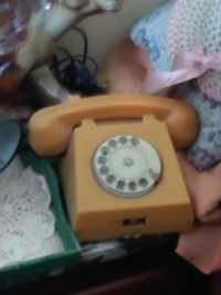 Telefon fix vechi.