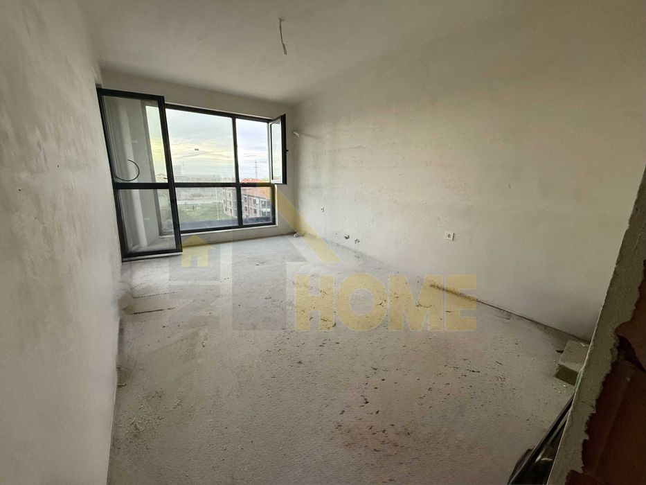 Просторен тристаен апартамент в нова сграда с ГАРАЖ