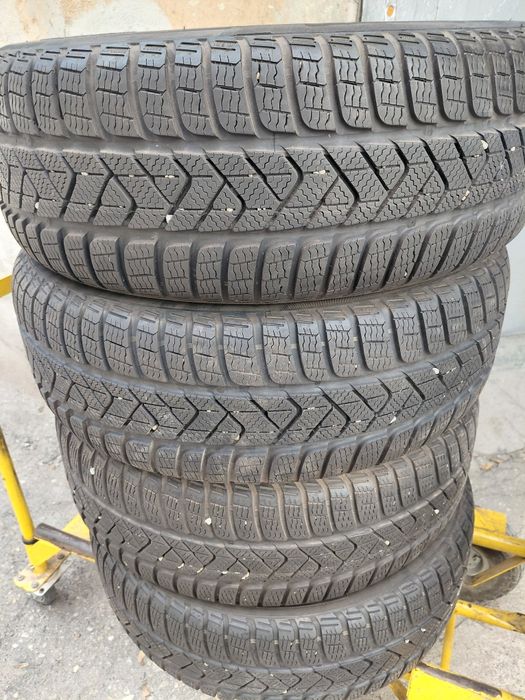 215/60/16" Pirelli 4бр.гуми