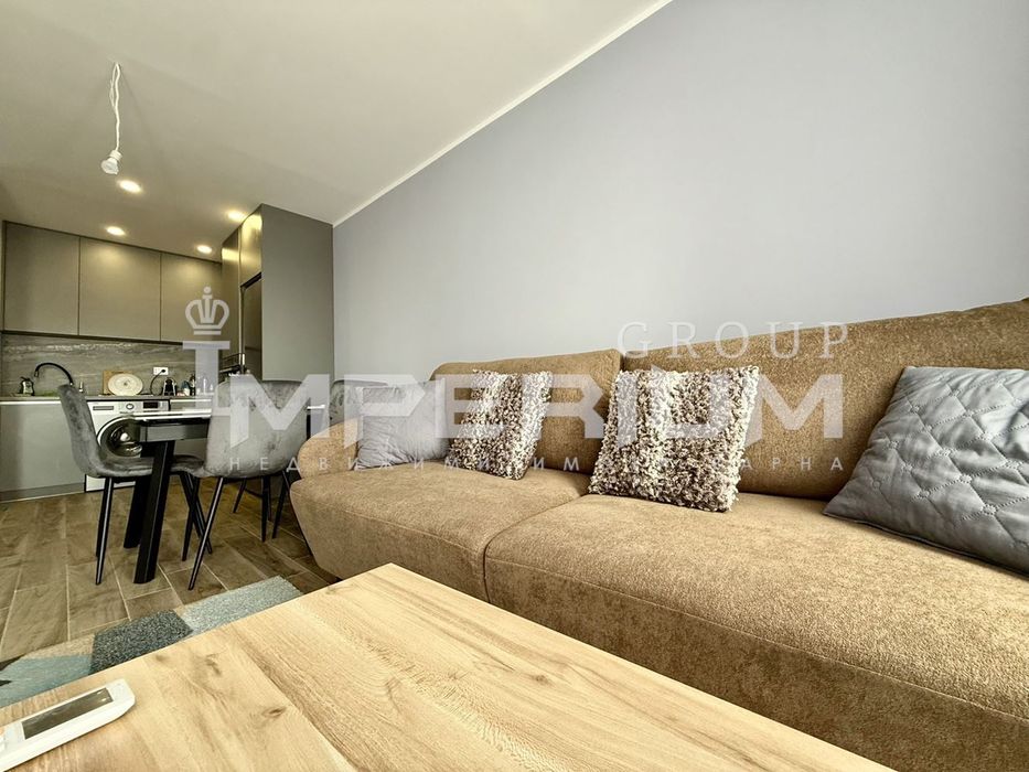 Дава се под наем Двустаен апартамент в Варна, Кайсиева градина - 65 кв.м за 484.5 € - Снимка #1